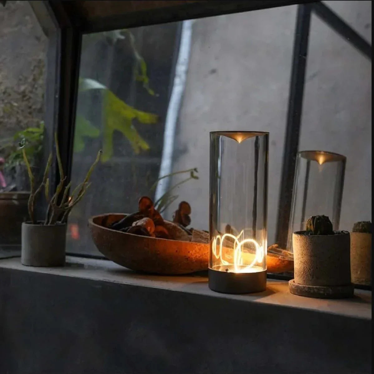 Illuminator Table Lamp